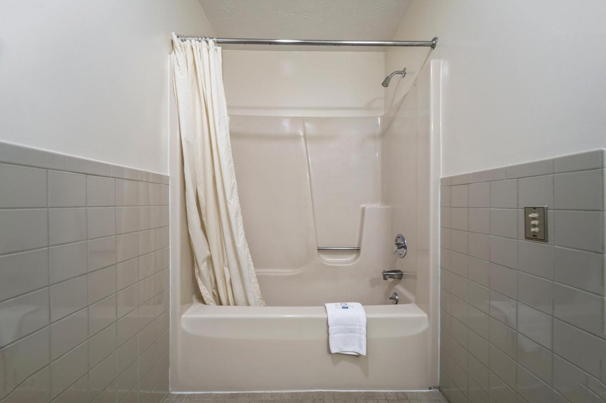 Executive Inn Cass City الغرفة الصورة